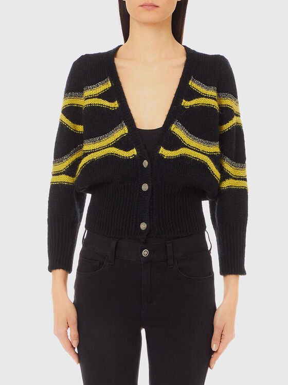 Жилетка с копчета и цветни ивици - 1