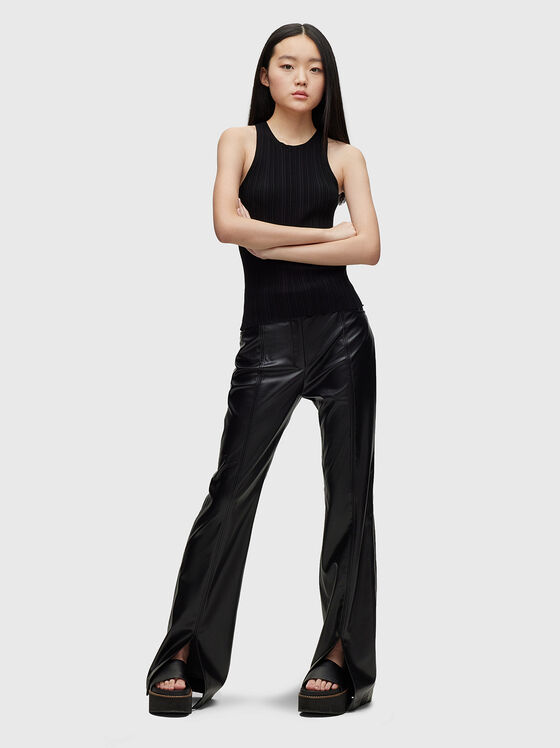 Черен рипсен топ от вискозен бленд - 2