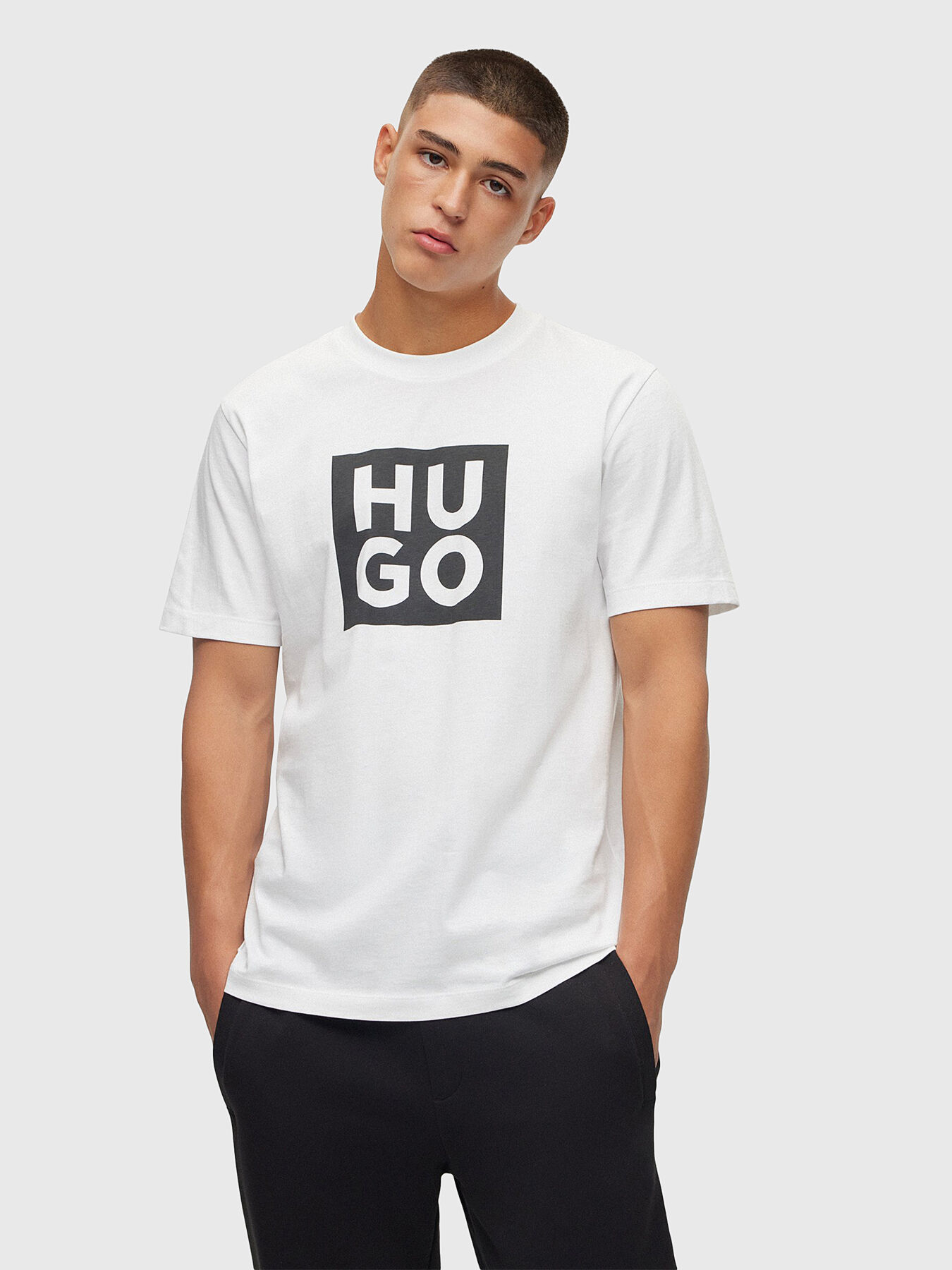 Tシャツ・カットソー HUGO Men T-shirt White 50493727 100 DALTOR T-shirt with logo print brand HUGO