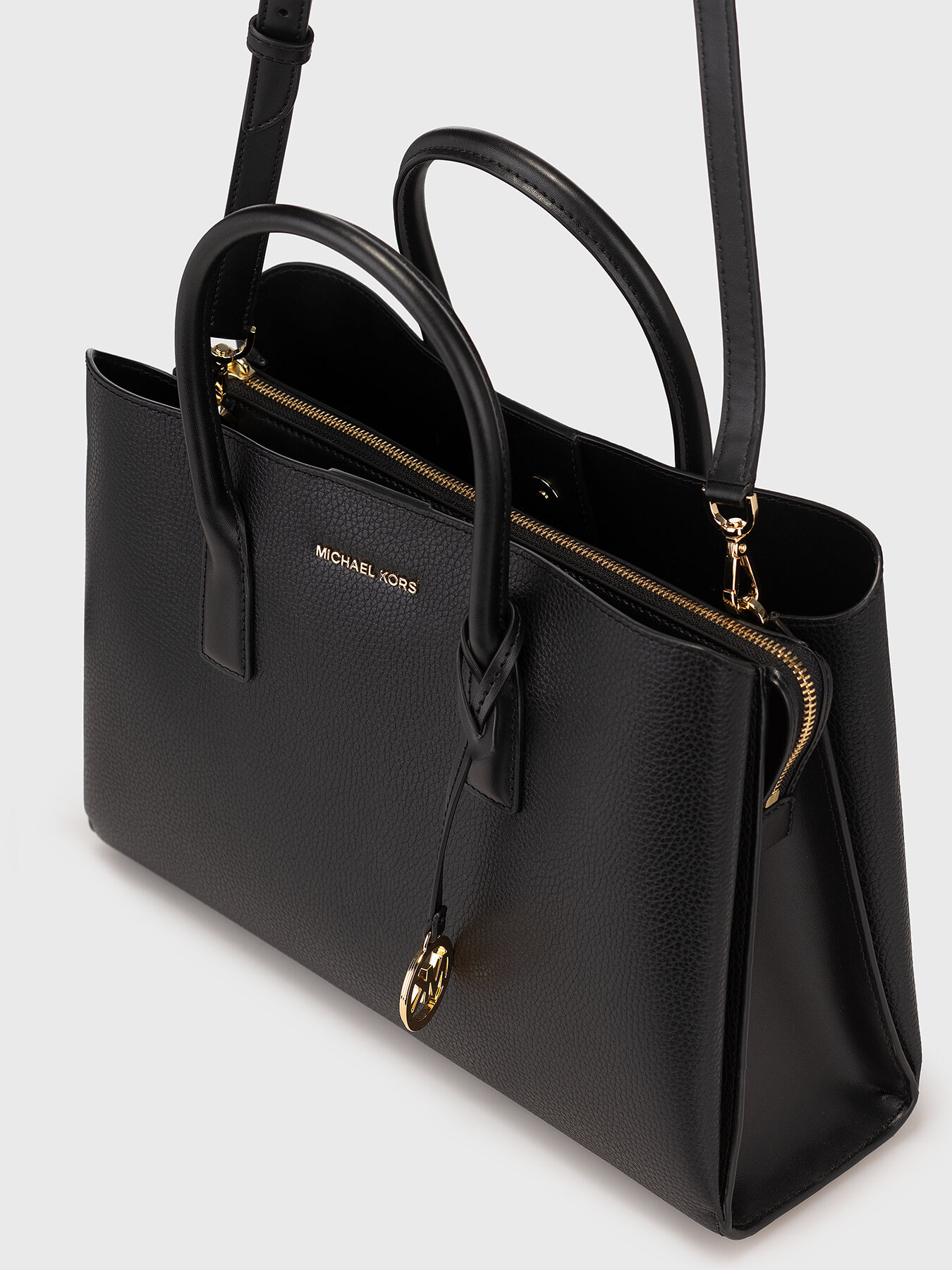 Black leather bag brand MICHAEL KORS Globalbrandsstore en
