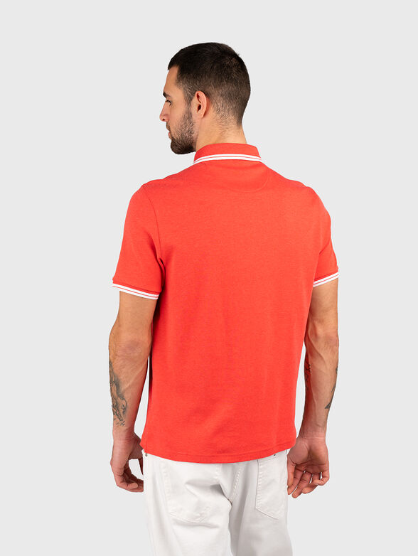 Polo shirt with contrast stripes - 3