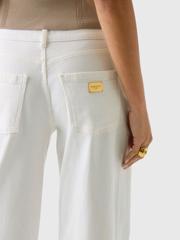 KYLIE jeans with a relaxed fit and mid rise waist - 3