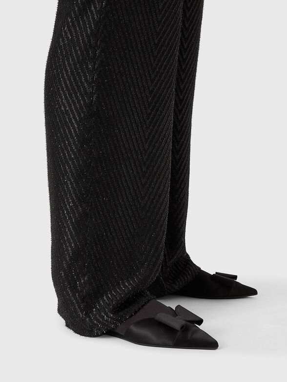 Textured trousers with wide legs - 3
