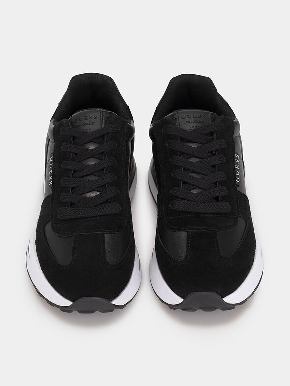 JAZET sports shoes with gold accents - 6