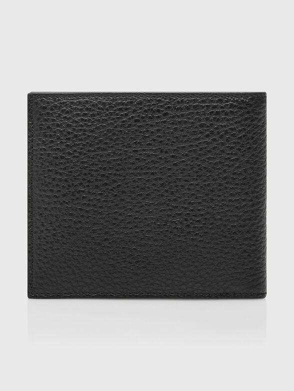 Wallet with embossed design - 2