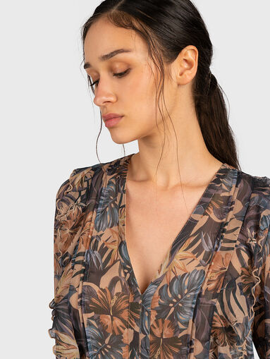 V-neck blouse with multicolor print - 4