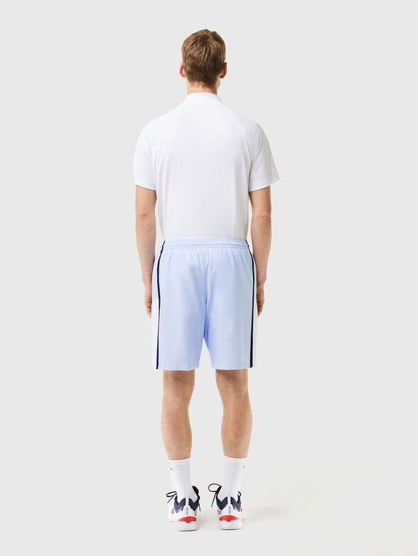 Short with contrast details - 2