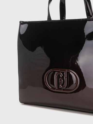 Patent-finish bag  - 4