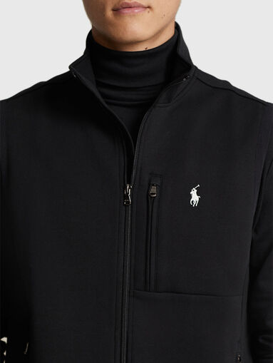 Vest with contrasting logo  - 4