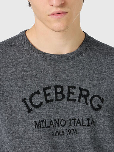 Crew neck sweater with logo - 4