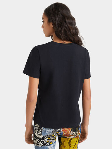 T-shirt with applications - 5
