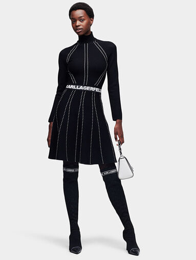 Knit dress with branded waist - 4
