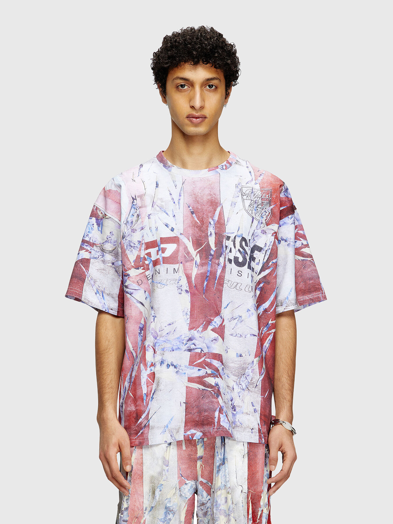 Tシャツ・カットソー DIESEL T-Boxt-R13 T-BOXT-R13 T-shirt with trompe l'oeil cracked print｜マルチ