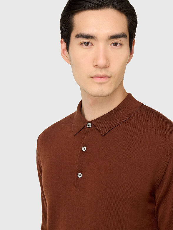 Sweater with collar - 4