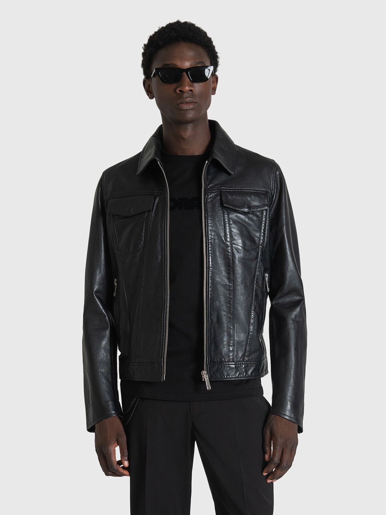 Black leatherr jacket brand ANTONY MORATO Globalbrandsstore en