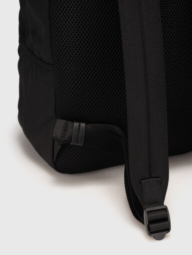 Black backpack with contrasting logo  - 4