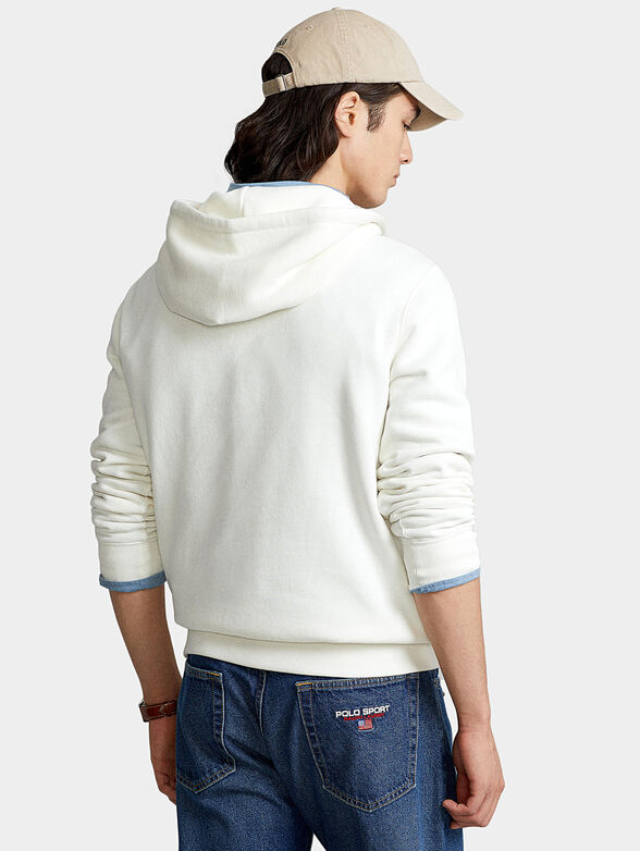 Sweatshirt with hood and pockets - 2