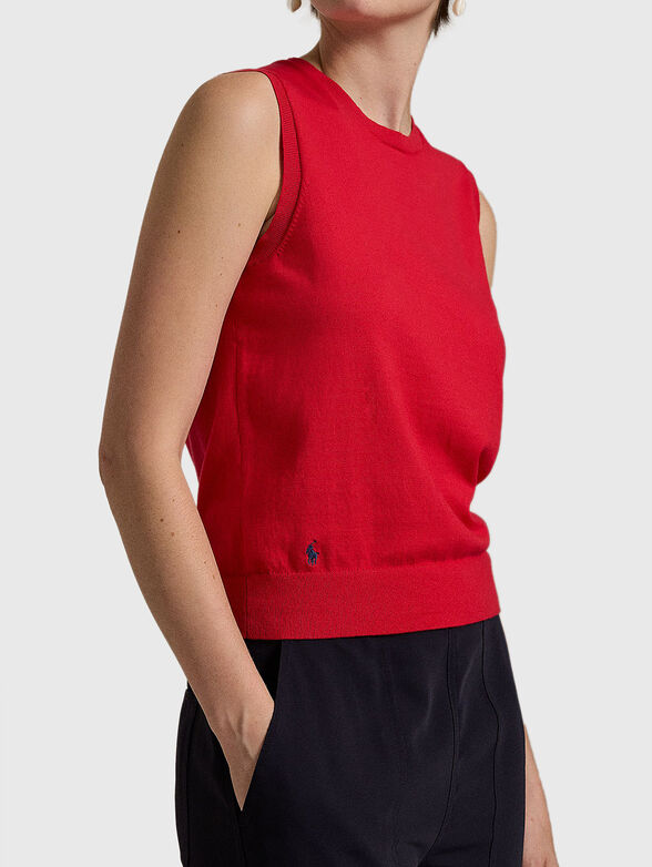 Red top with embroidered logo - 3