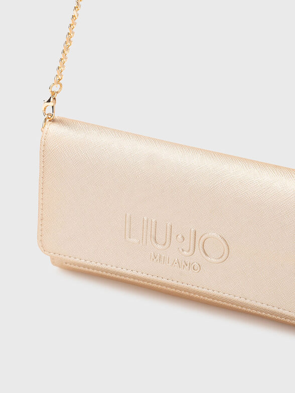 Clutch with embossed logo  - 5