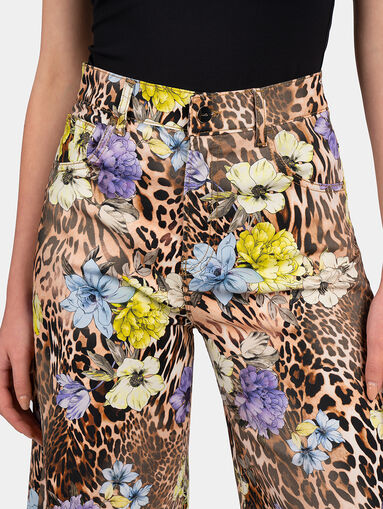Pants with animal print - 3
