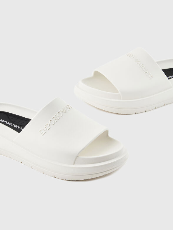 Slippers with logo detail - 4