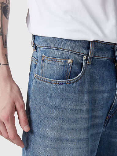 Jeans with worn effect - 4