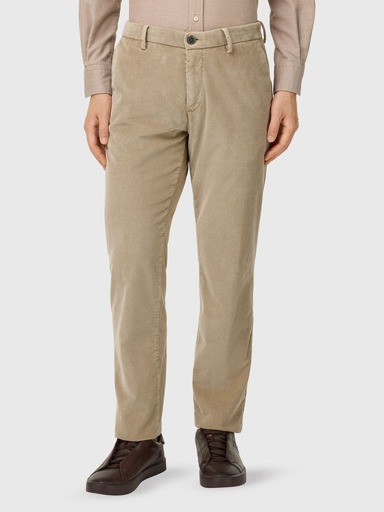 Панталон от кадифе в бежов цвят - 1