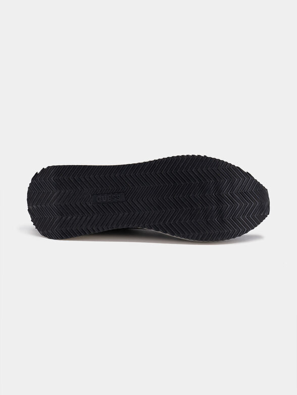 Black sneakers - 6