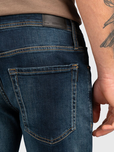 Jeans with washed effect - 4