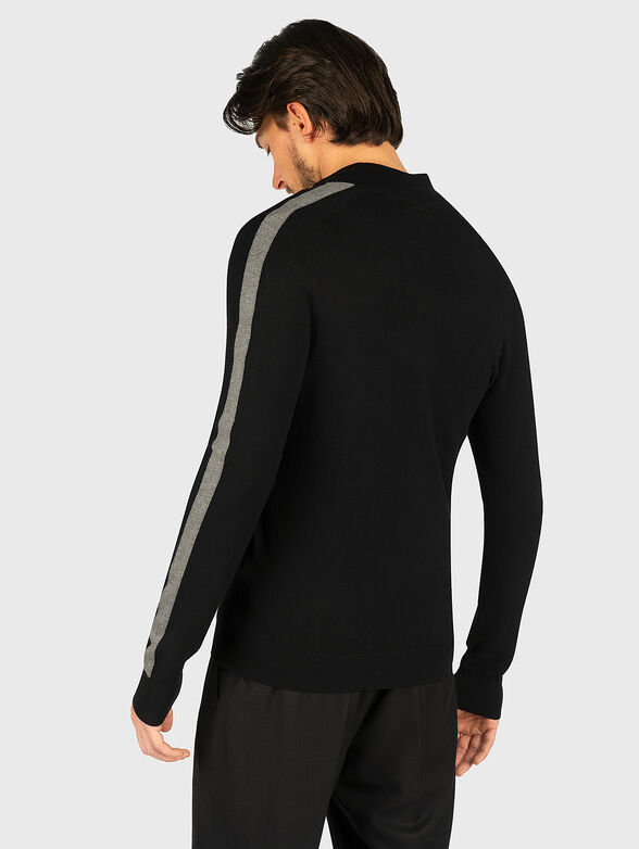 Cardigan with contrasting stripes - 3