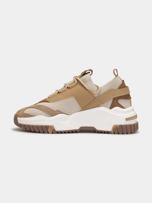 Unisex sneakers with metal logo detail - 4
