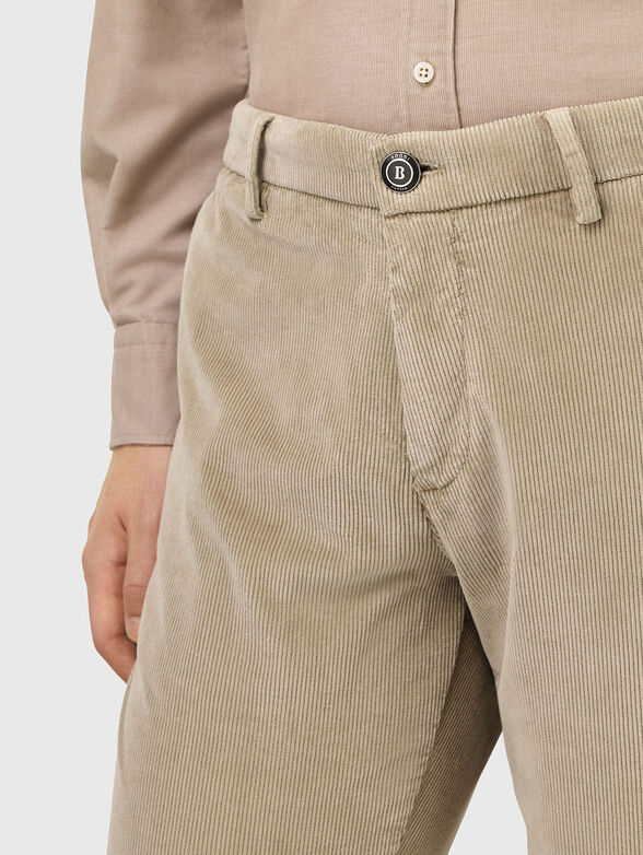 Beige corduroy pants - 3