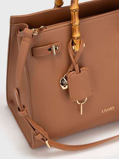 Large bag with accent pendant - 5