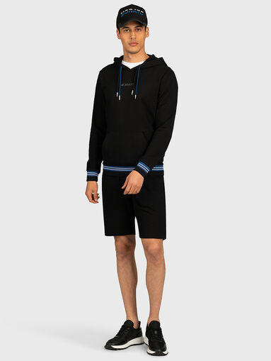 Sweatshirt with contrasting details - 4
