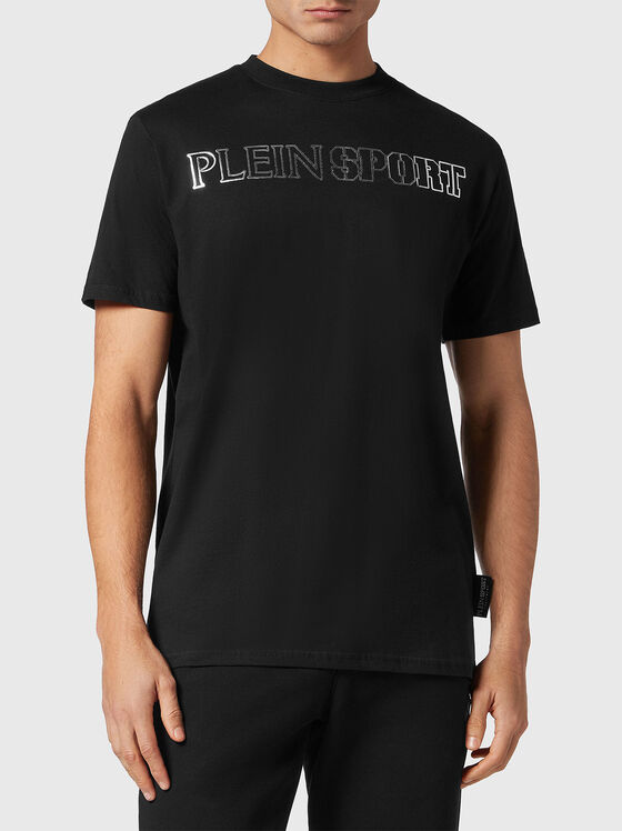 Черна тениска контрастен лого принт - 1