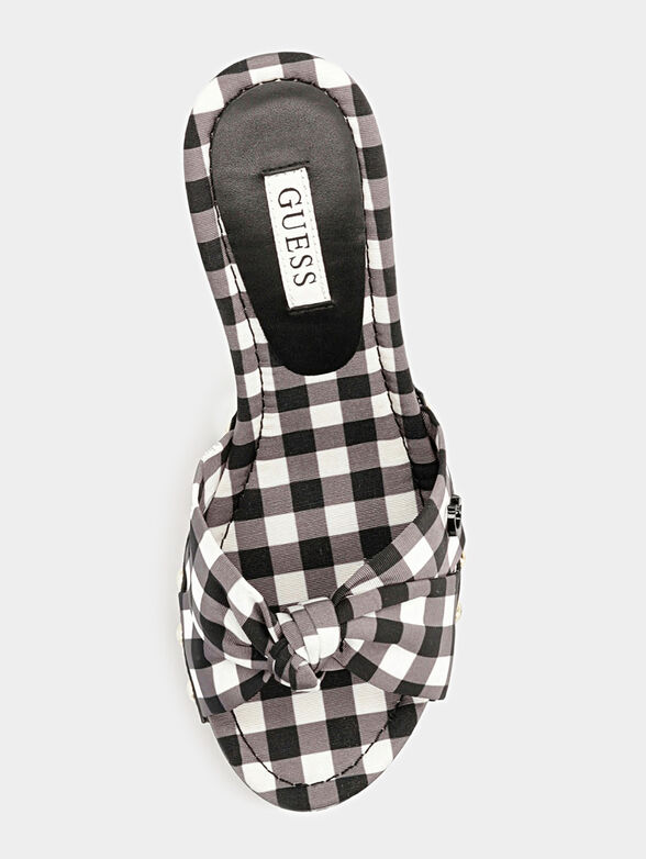 TAILA Sandal with check print - 3