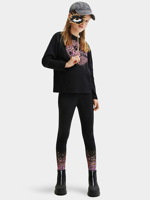 Leggings in black color with colorful accents - 2