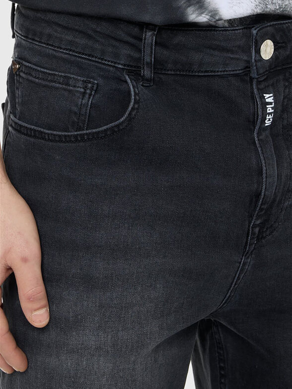 Wide leg jeans with washed effect - 3