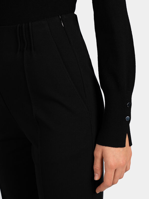 Black pants with crimped details - 3