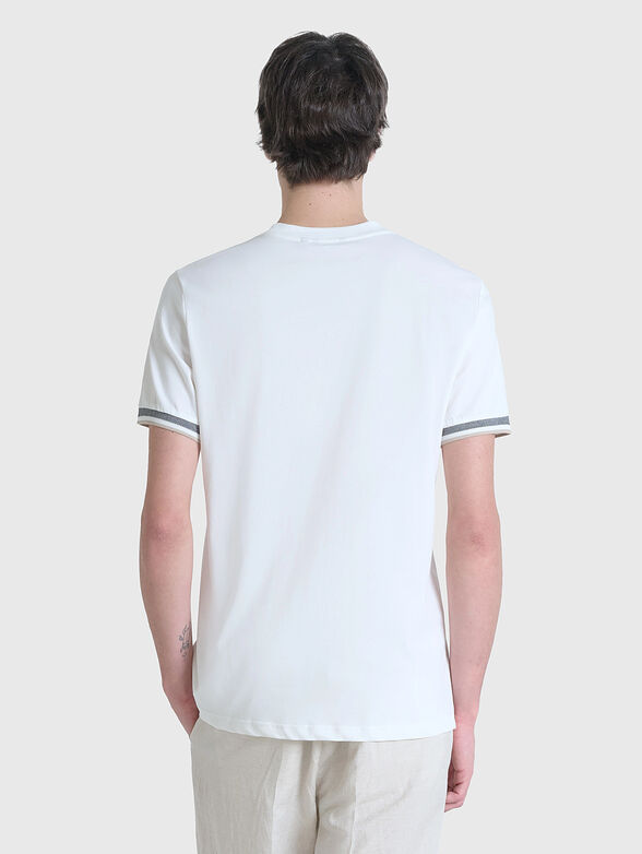 T-shirt with contrast cuffs  - 2