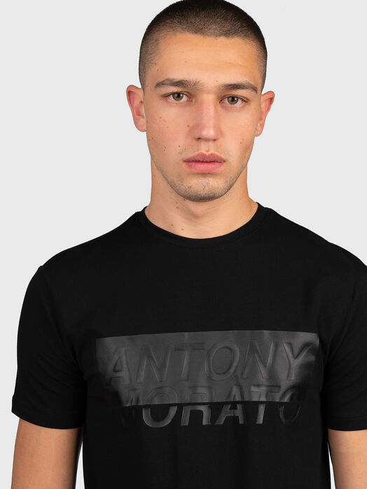 T-shirt with rubberized logo