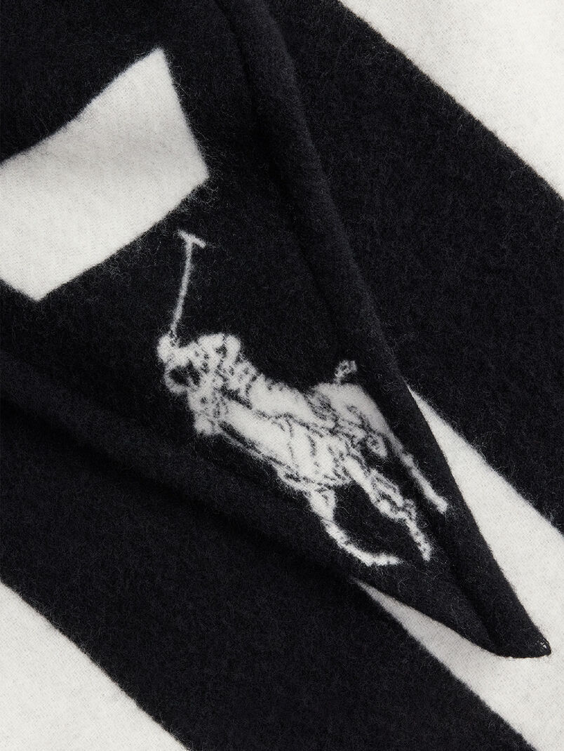 Wool scarf with accent logo - 3
