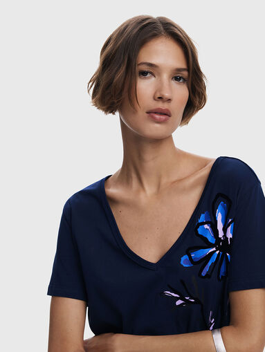 DUMAS T-shirt with V-neck - 4