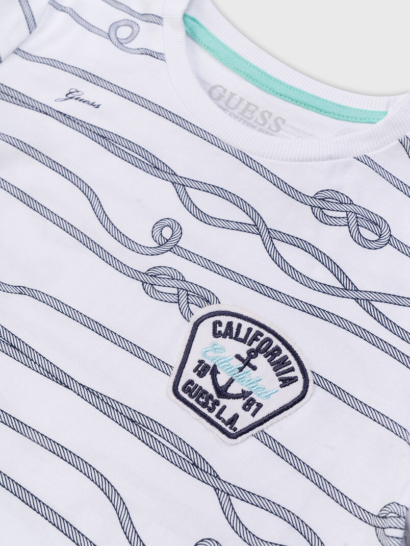 T-shirt with contrasting print - 3