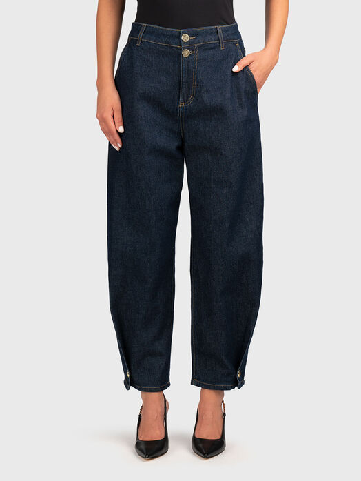 High waisted jeans with logo detail