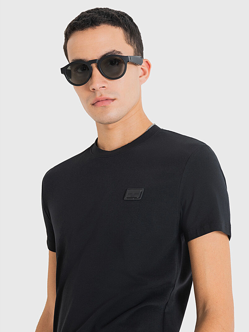 Black T-shirt with logo detail - 3