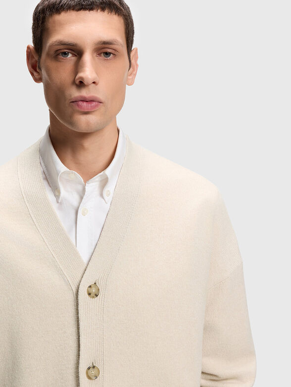 Loose fitting vest made of virgin wool - 4