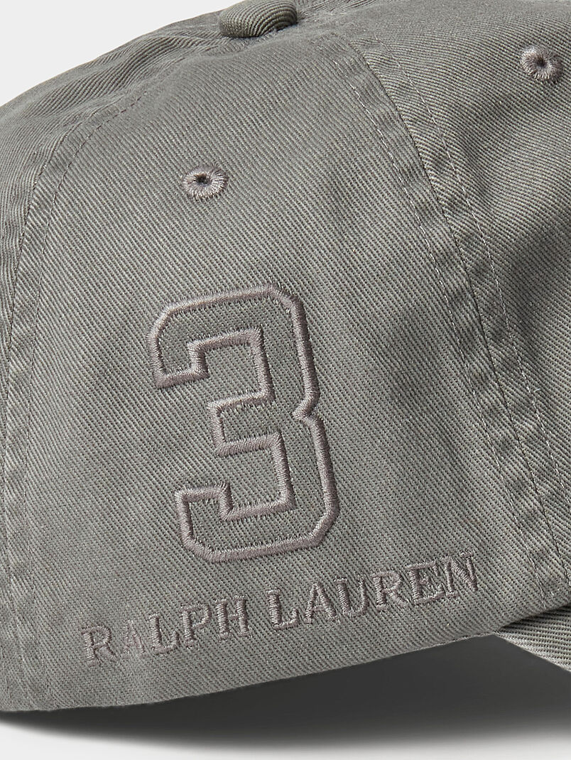 Hat with accent embroidery - 3