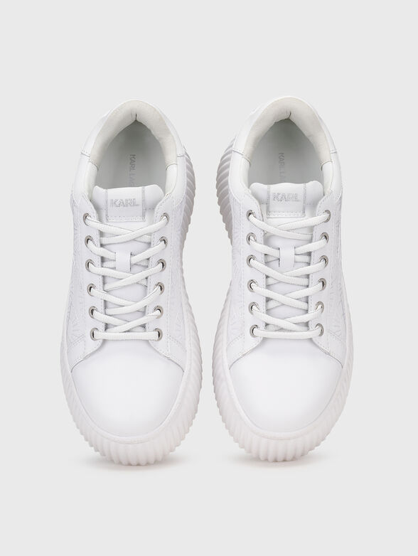 Leather sports shoes with embroidery - 6