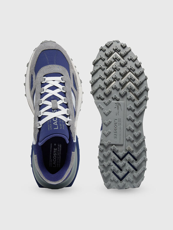 Sports shoes with contrast details - 6